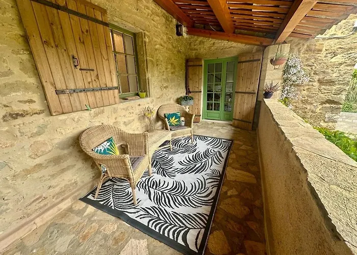 Dom wakacyjny Cevennes With Pool